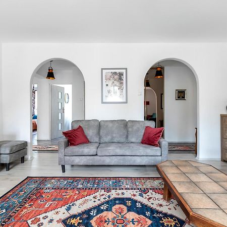 Wonderful 2- Bedroom Apartment With Soul Wwa70 Varsavia Esterno foto