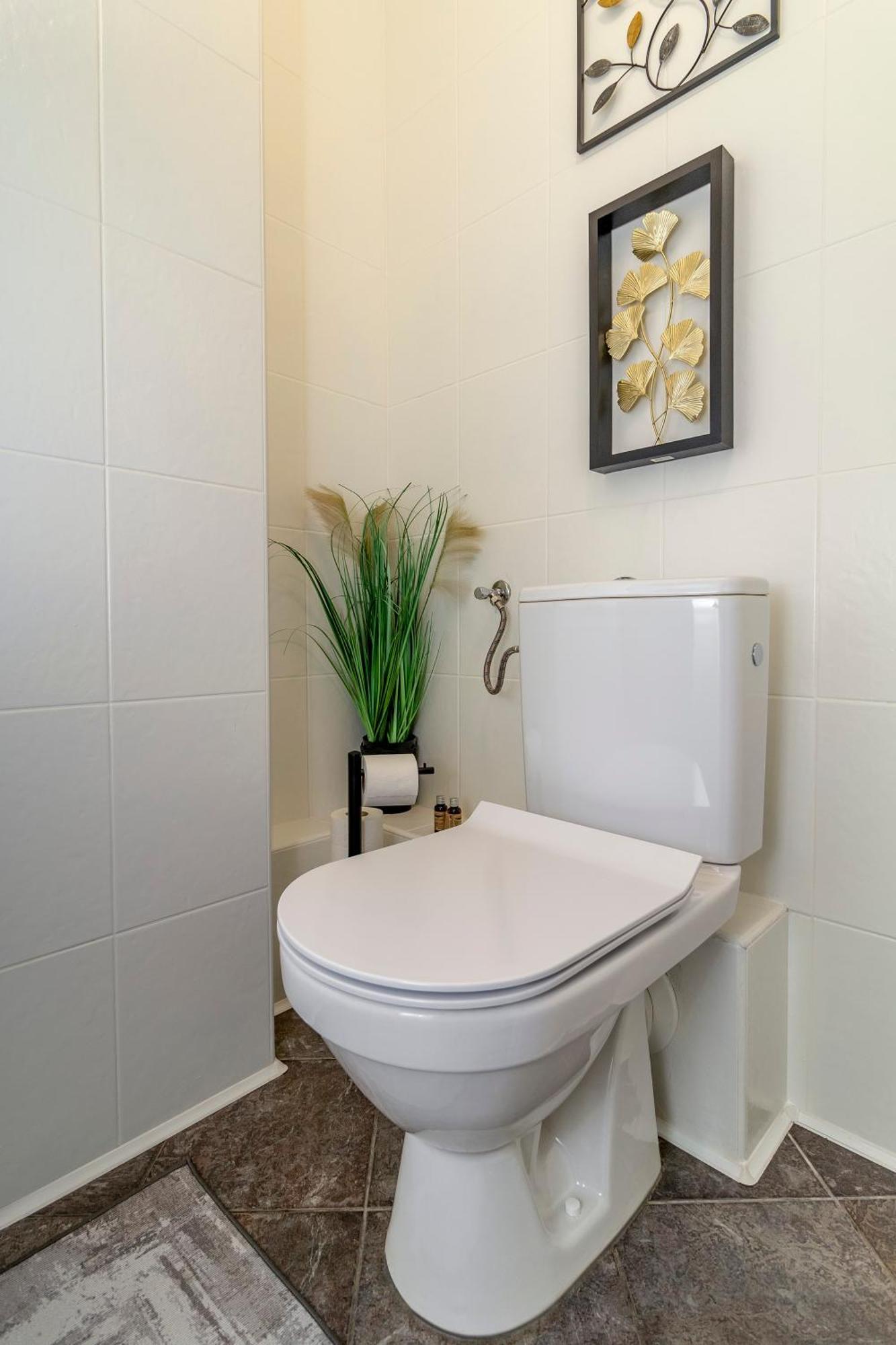 Wonderful 2- Bedroom Apartment With Soul Wwa70 Varsavia Esterno foto