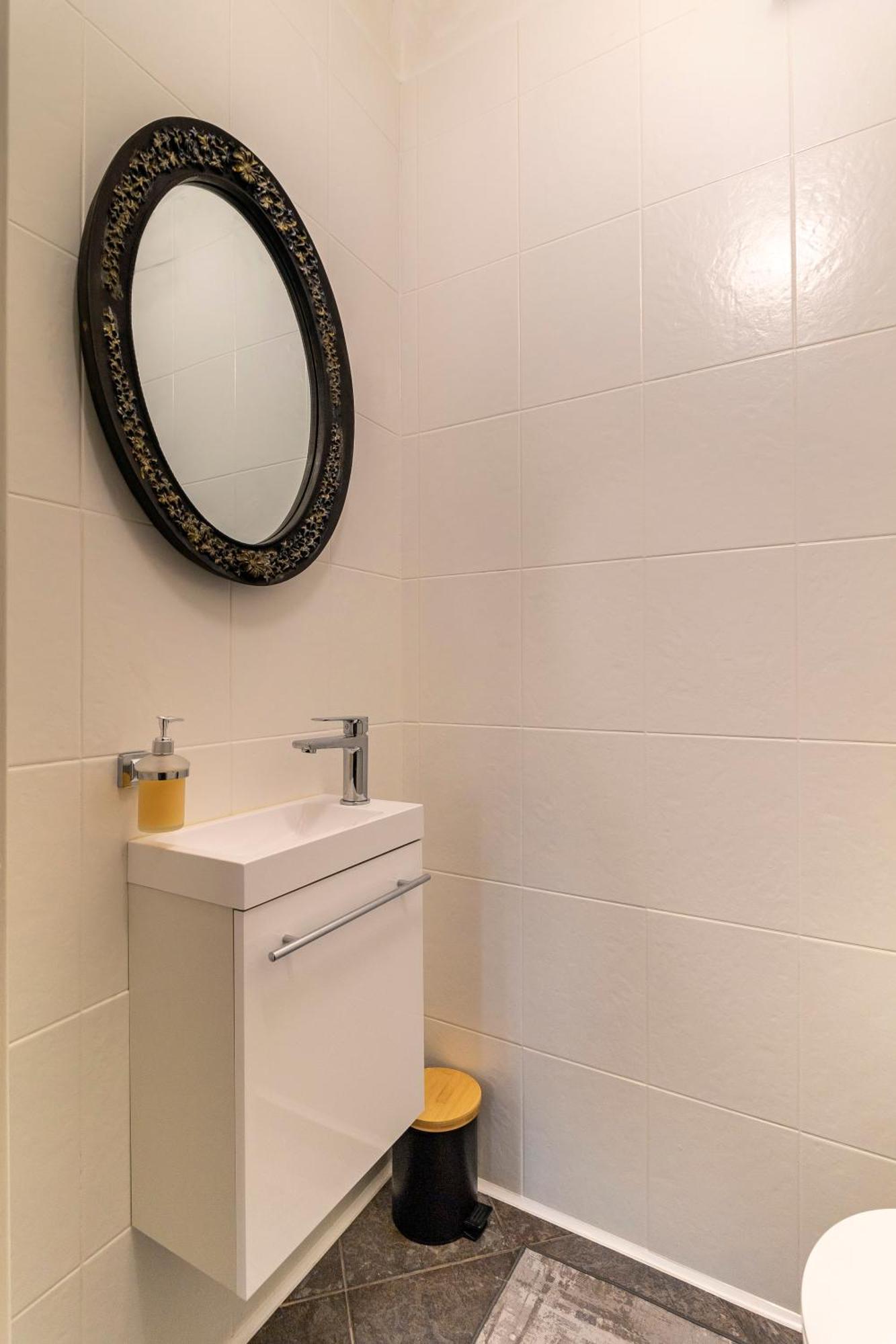 Wonderful 2- Bedroom Apartment With Soul Wwa70 Varsavia Esterno foto