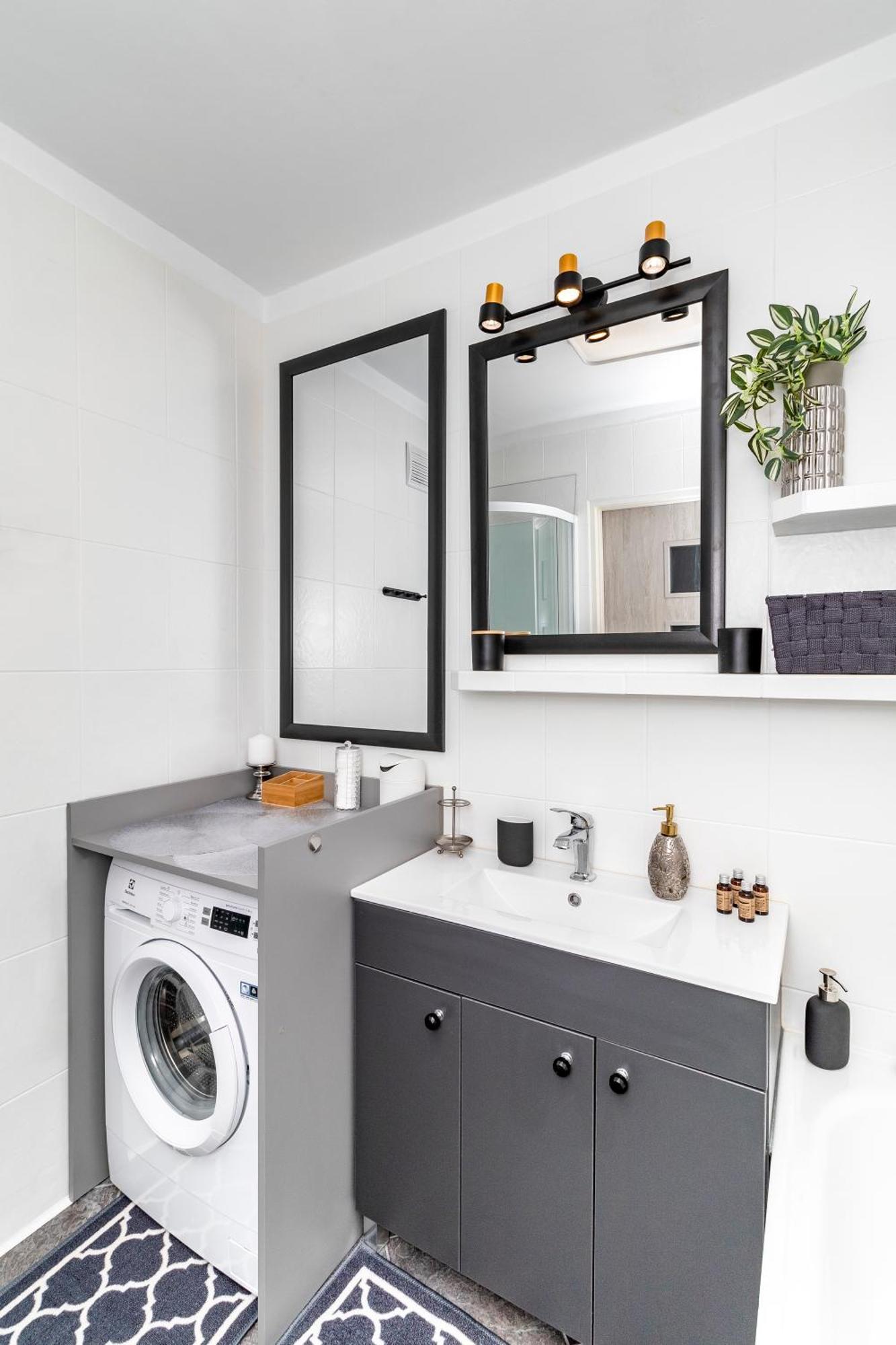 Wonderful 2- Bedroom Apartment With Soul Wwa70 Varsavia Esterno foto